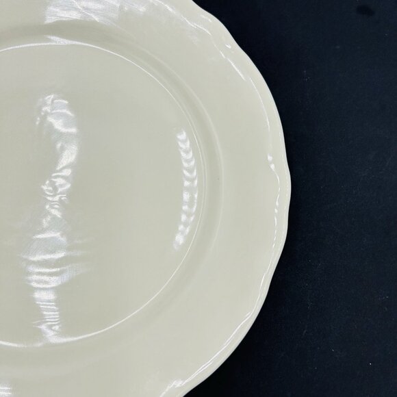 Homer Laughlin 10.5" Vintage Restaurant Ware Ivory Scalloped Dinner Plate - Picture 2 of 7